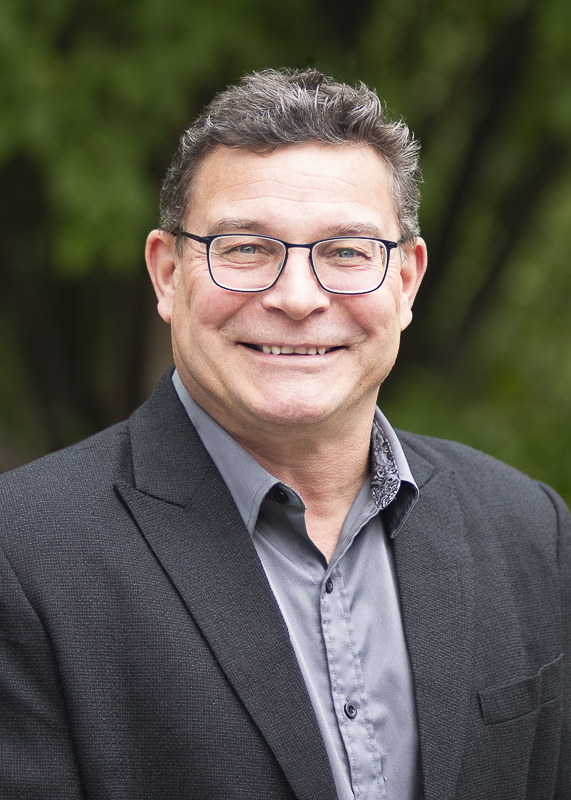 Portrait_Kuhnhold-2_klein