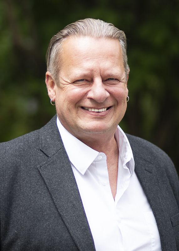 Portrait_Rattinger-2_klein